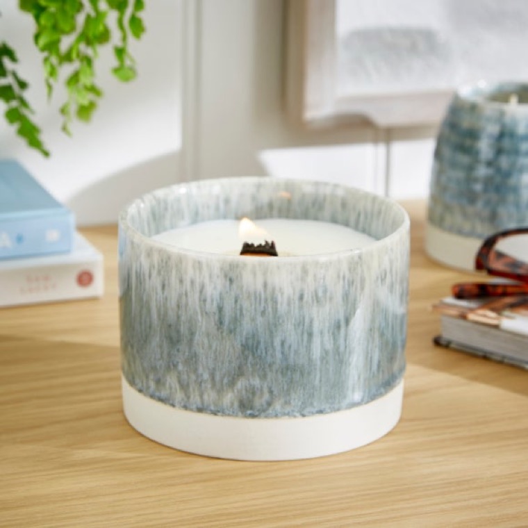 Dunelm Churchgate Oud & Bergamot Crackle candle