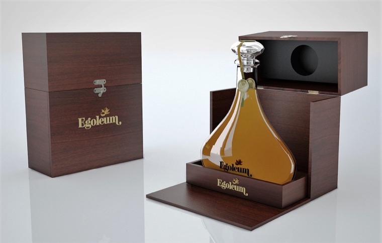 Egoleum GOLD Privée decanter in wooden box